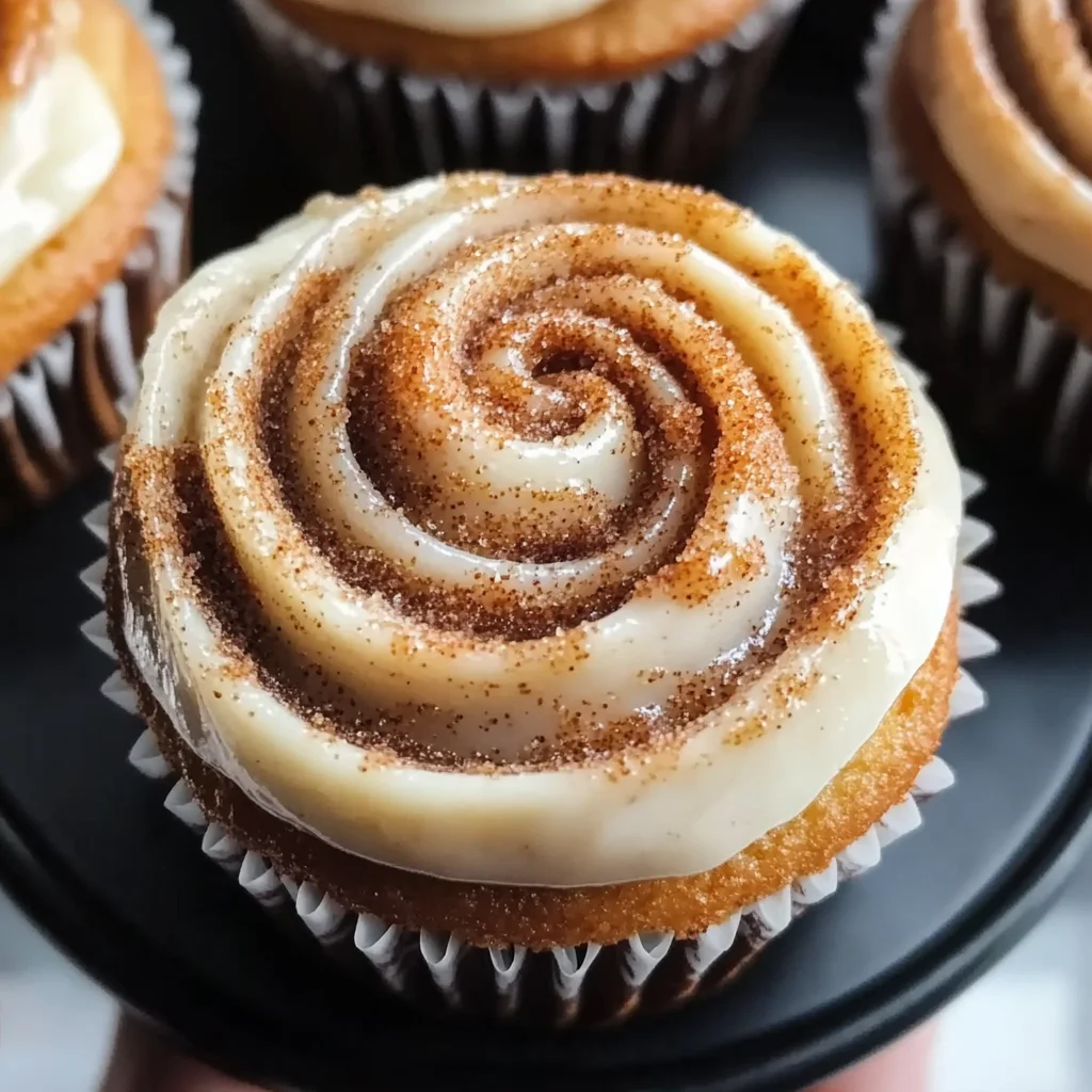 Cinnamon Roll Cupcakes